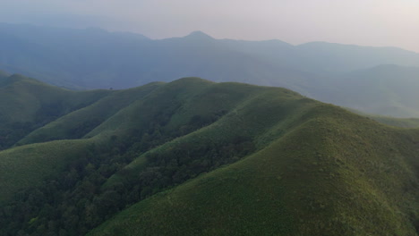 Meadows-in-Vagamon,-a-beautiful-hill-station-in-Kerala,-India,-Forest-mounts-vally-meadows