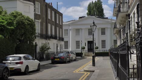 Grand-Street-En-South-Kensington-Londres-Reino-Unido-Junio-De-2024