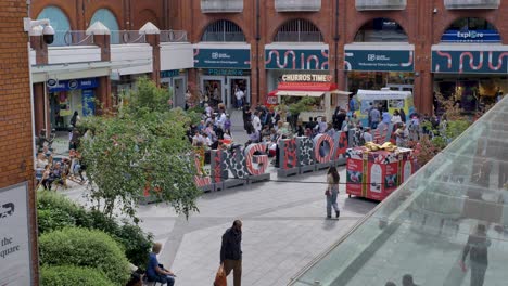 Ealing-Broadway-Einkaufszentrum-London-Vereinigtes-Königreich-Juni-2024