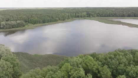 Drone-shot-of-a-lake