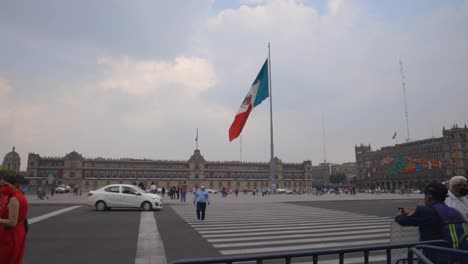 Palacio-Nacional,-Plaza-De-La-Constitución-En-El-Hito-Histórico-De-La-Ciudad-De-México