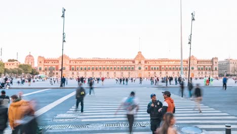 Hyper-Lapse-Shot-Of-People-Walking-In-Center-Of-Zocalo-Capital,-Mexico-City