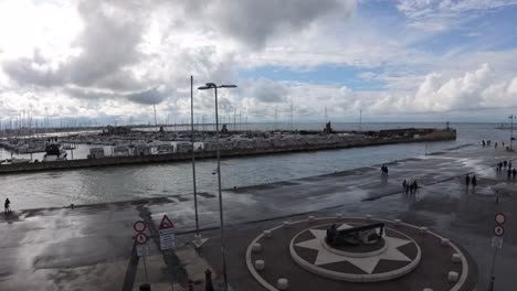 Seehafen-Von-Rimini-Nach-Dem-Regen