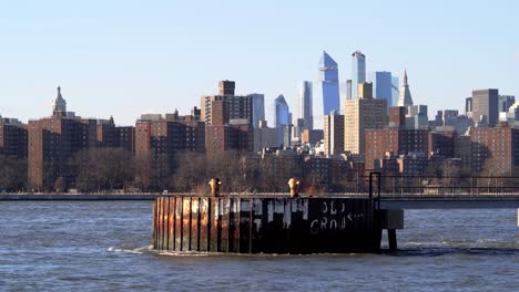 Waterfront-scene-of-East-River-And-Vessel-Dock