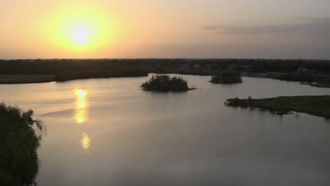 Vista-Aérea-De-Brays-Bayou-En-El-Oeste-De-Houston,-Texas.