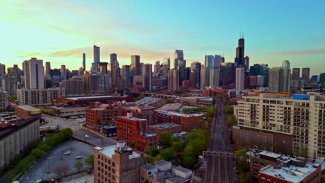 Aerial-view-overlooking-colorful-buildings-in-the-River-West-district-of-Chicago