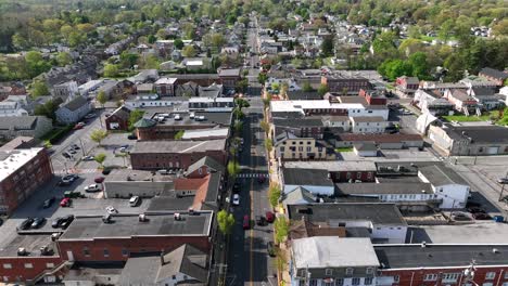 Aerial-birds-eye-shot-of-main-street-in-Elizabethtown,-Pennsylvania