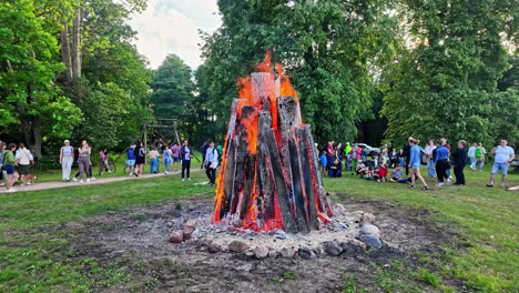 Bonfire-at-Estonian-Open-Air-Museum-in-Tallinn,-Estonia-midsummer-festival