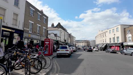 Greenwich,-London:-In-the-streets-of-Greenwich,-experiencing-the-hustle-and-bustle-of-the-city-center