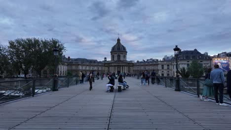 Pont-des-Arts-and-Institut-de-France-over-Seine-River-in-Paris,-France