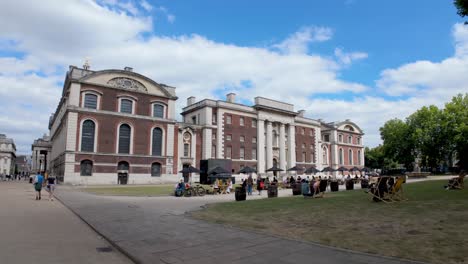 Greenwich,-Londres:-Los-Jardines-Del-Naval-College,-Rodeados-De-Casas-Históricas,-Ofrecen-Un-Entorno-Sereno-Y-Pintoresco.