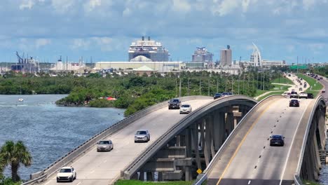 Port-Canaveral-road-sign-with-cruise-ships-docked