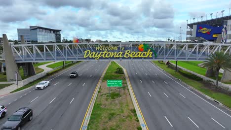 Bienvenido-Al-Cartel-De-Daytona-Beach