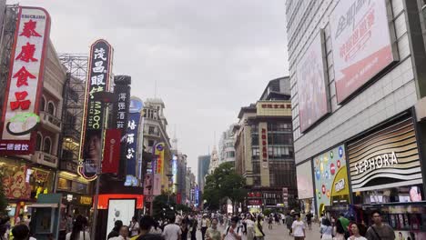 Plaza-Del-Pueblo-Famoso-Bulevar-Calle-Comercial-Que-Conduce-Al-Bund-En-El-Centro