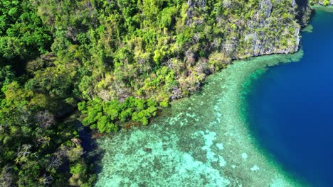 Lago-Kayangan-E-Islas-Calamian-En-Coron