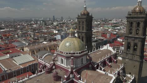 Cathedral-Puebla,-aerial-Basilica-in-Mexico-City,-Our-Lady-of-the-Immaculate-Conception