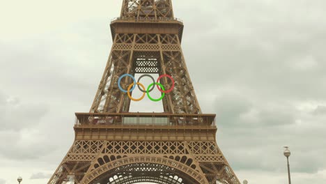 Detail-of-the-Eiffel-tower-decorated-with-the-Olympic-rings-for-the-Olympic-Games-taking-place-in-the-french-capital