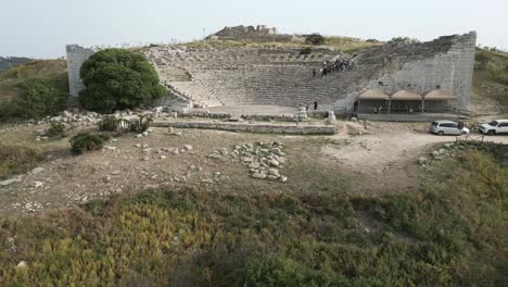 Luftaufnahme-Von-Segesta,-Sizilien,-Italien,-Unesco-Stätte,-Alte-Griechische-Ruinen