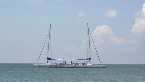 Crucero-del-Sol-yachts-on-sea-in-Caribbean-near-Varadero,-Cuba,-static-shot