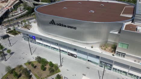 Adidas-Arena-Gebäude,-Nord-Paris,-Frankreich