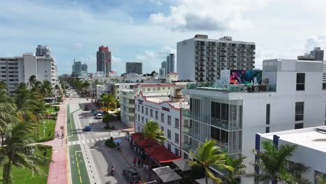 Ocean-Drive,-Miami-Beach,-Florida