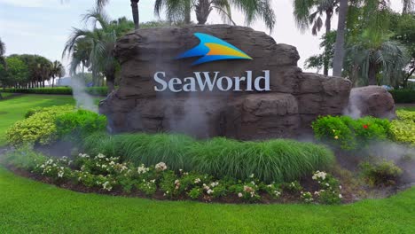 SeaWorld-Schild-Mit-Nebel