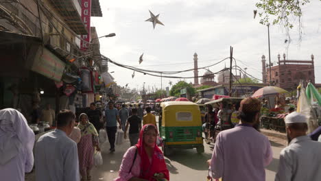 Street-scene-in-Old-Delhi,-India