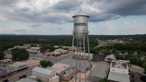 Aerial-footage-of-water-tower-in-Bandera-Texas