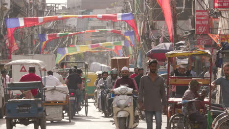 Straßenszene-In-Alt-Delhi,-Indien