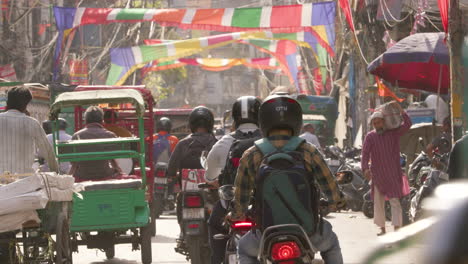 Street-scene-in-Old-Delhi,-India