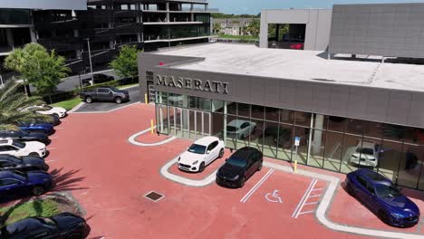 Luxury-Maserati-car-dealer-Building-in-american-town-of-Orlando