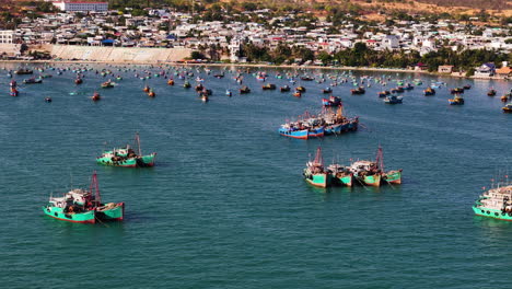 Fishing-Village-Of-Mui-Ne,-Phan-Thiet,-Binh-Thuan,-Vietnam