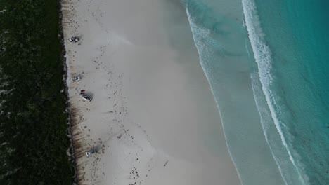 Birds-Eye-Shot-Of-Lucky-Bay-Beach,-Cape-Le-Grand-Area,-Western-Australia