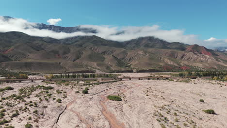 Beautiful-bridge-over-Route-40-at-the-foothills-of-the-Andes-Mountains-in-northeastern-Argentina,-in-the-province-of-Salta