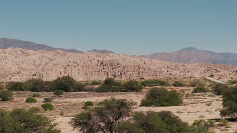 Slowly-advancing-drone-footage-over-desert-near-Cafayate,-Salta-Province,-Argentina