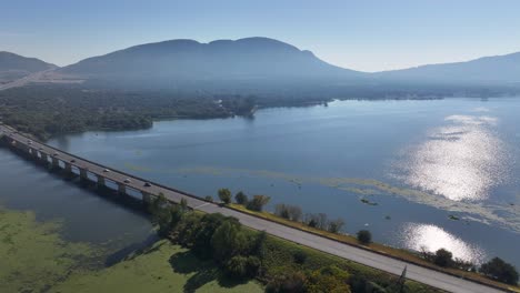 Hartbeespoort-Staudamm-In-Hartbeespoort-Im-Nordwesten-Südafrikas