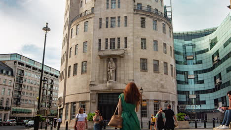 Time-lapse-of-the-BBC's-Broadcasting-House,-located-on-Langham-street,-at-the-northern-end-of-Regent-Street-in-the-Marylebone-area-of-Central-London