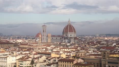 Florence-Skyline-with-Duomo-cathedral-and-fog-4k-slow-motion