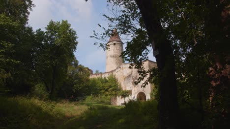 Castle-in-the-middle-of-the-woods