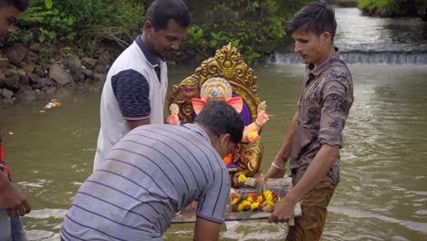 28-De-Agosto-Festival-Indio-Ganpati-Visarga-En-India-Maharashtra