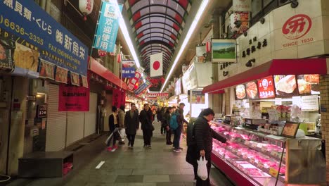 Lokaler-Indoor-Lebensmittelmarkt-In-Japan