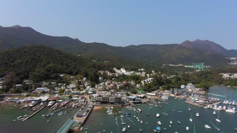 Hebe-Haven-De-La-Península-De-Sai-Kung-En-Hong-Kong-Con-Vista-Completa-A-La-Bahía,-Incluidos-Cientos-De-Barcos