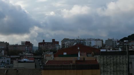 Timelapse-of-clouds-moving-in-the-city-in-the-afternooon