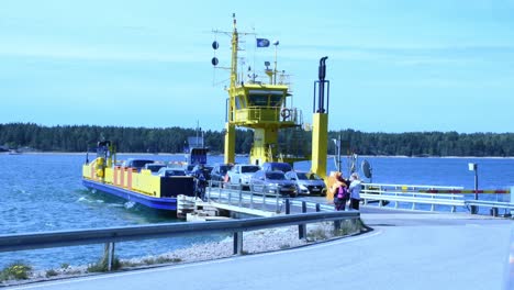 Vartasala's-cable-ferry-docking-and-cars-drive-out