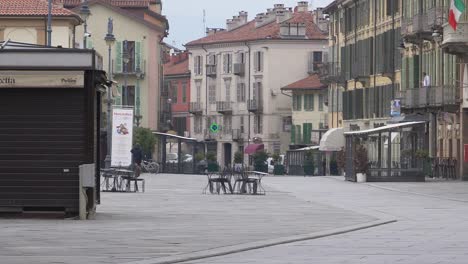 Saluzzo,-Piemont,-Italien,-Leere-Straßen,-Altstadt,-Alte-Gebäude,-Monumente