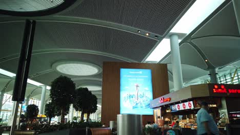 Istanbul,-Turkey--:-Time-lapse-of-people-in-shopping-mall-of-new-Istanbul-Airport