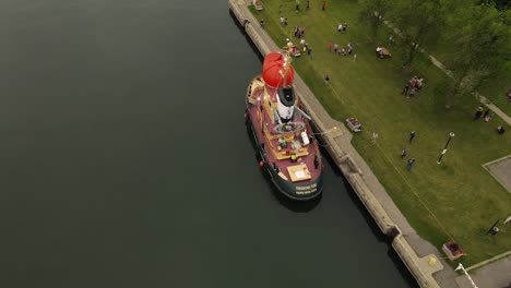 aerial-Theodore-TOO-Tugboat-arrives-at-the-great-lakes