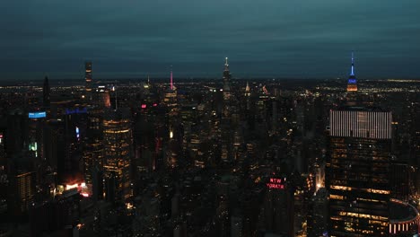 El-Hermoso-Horizonte-De-Manhattan-De-Nueva-York-A-Primera-Hora-De-La-Tarde