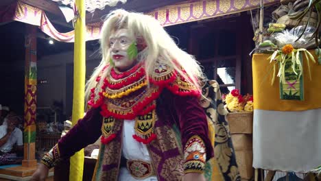 Masked-Dancer-Performing-a-Topeng-Ritual-Mask-Dance-in-a-Temple,-Bali-Indonesia-Old-Art-Cultural,-Religious-Balinese-Hindu-Celebration