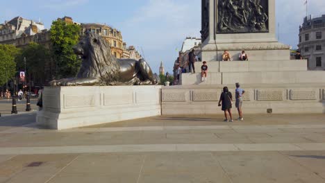 Trafalgar-Square,-Londres,-Inglaterra---19-De-Julio-De-2022,-Columna-De-Nelson-Trafalgar-Square